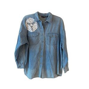 Lasha vintage 80s button down denim shirt w/lace appliqués